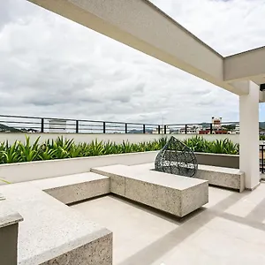 Apartamento Próximo à Ufsc Com Estacionamento E Rooftop Apartamento